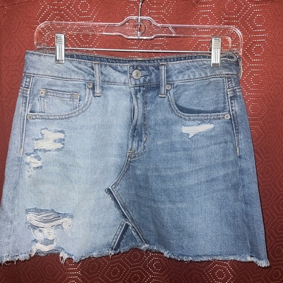 American Eagle Distressed Denim Mini Skirt 4 - Picture 1 of 7